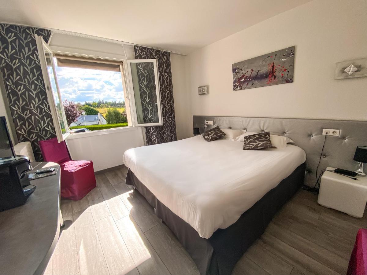 Logis Hotel Et Spa Chez Camillou Aumont-Aubrac Buitenkant foto