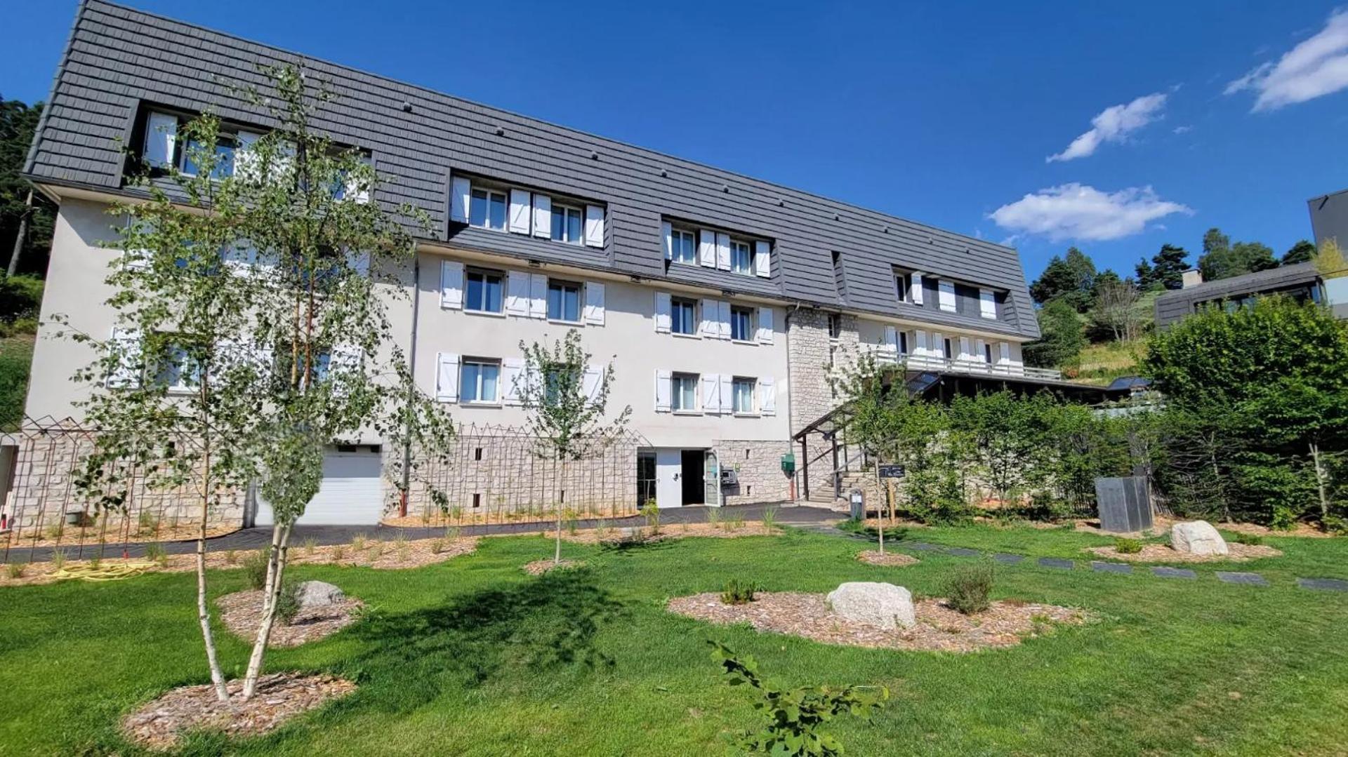 Logis Hotel Et Spa Chez Camillou Aumont-Aubrac Buitenkant foto