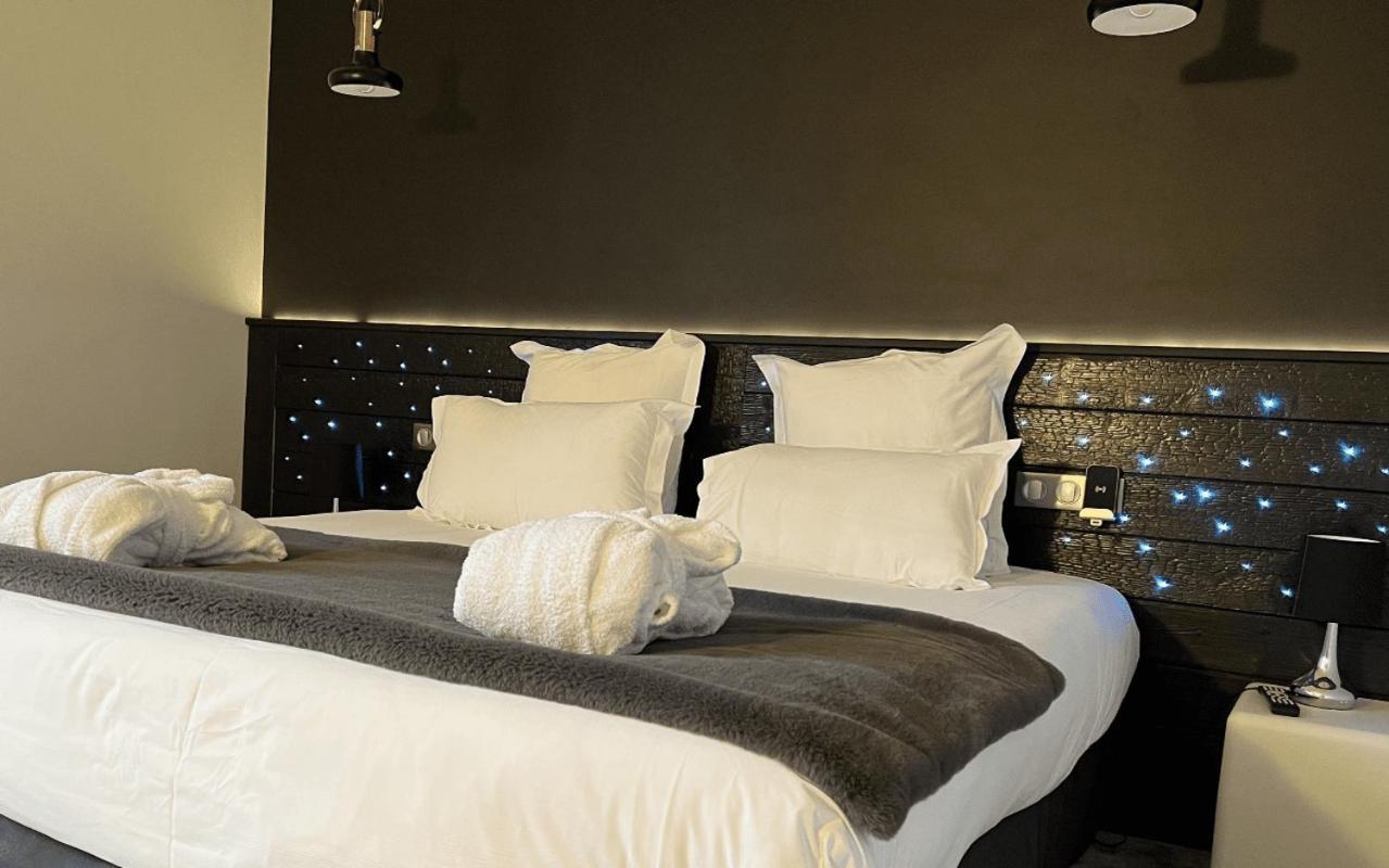 Logis Hotel Et Spa Chez Camillou Aumont-Aubrac Kamer foto