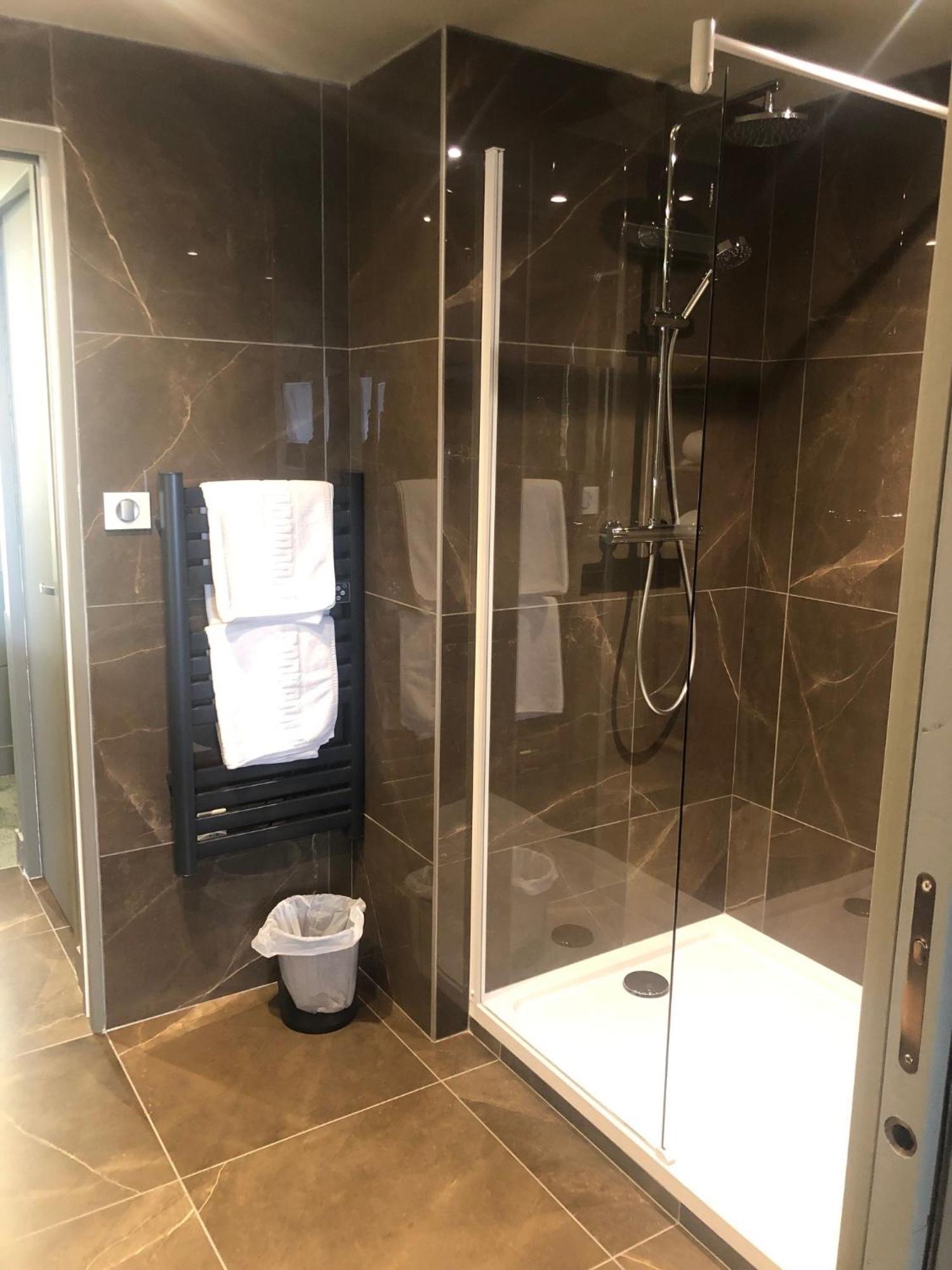 Logis Hotel Et Spa Chez Camillou Aumont-Aubrac Kamer foto